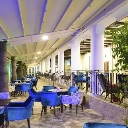 Anadol Hotel & Pool Central Kyrenia Szálloda