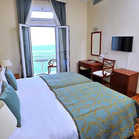 酒店 Anadol Hotel & Pool Central Kyrenia 3*