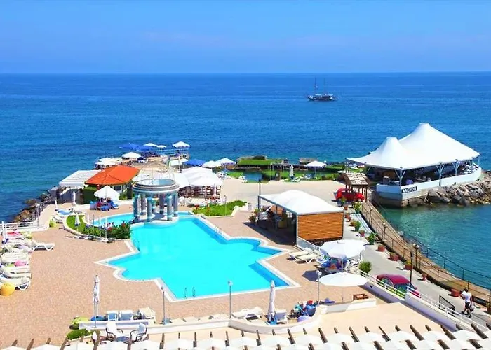Anadol Hotel & Pool Central Kyrenia Hotel 3*