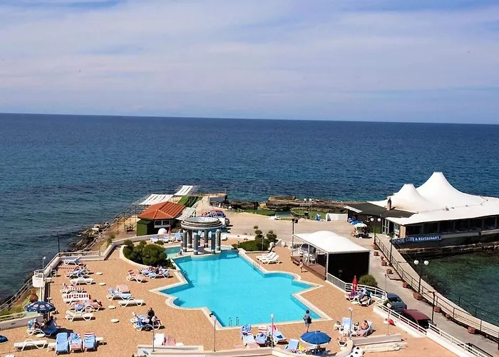 Anadol Hotel & Pool Central Kyrenia Hotel 3*
